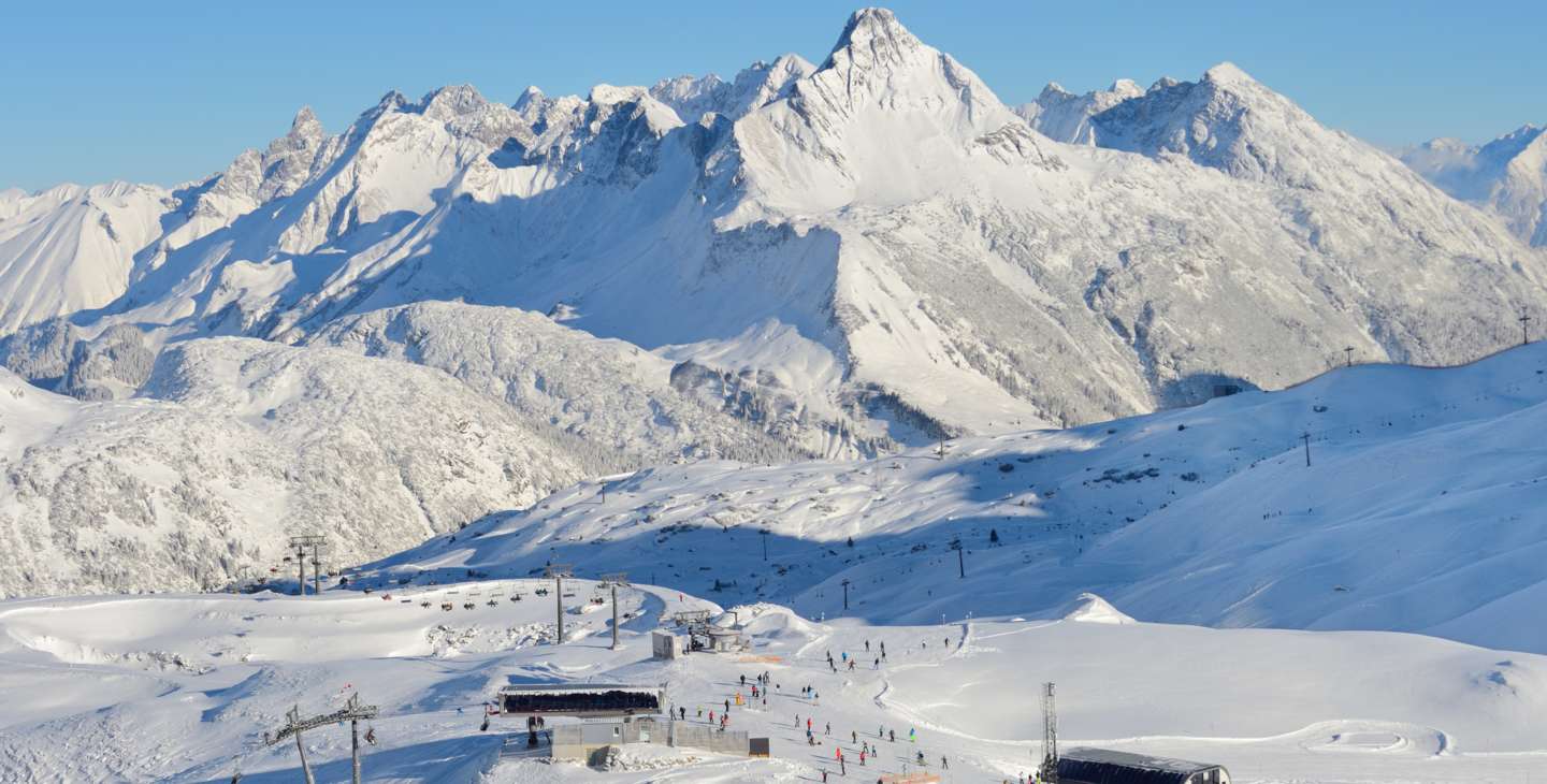 The White Ring in Arlberg attracts the hardiest of amateur skiers to accept its challenges